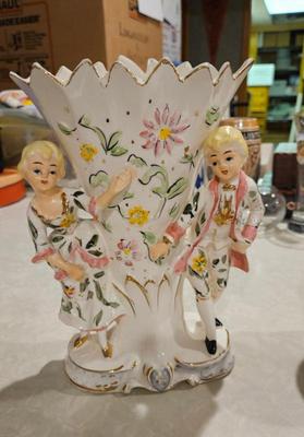 Early 1900s royal elegance vase man woman