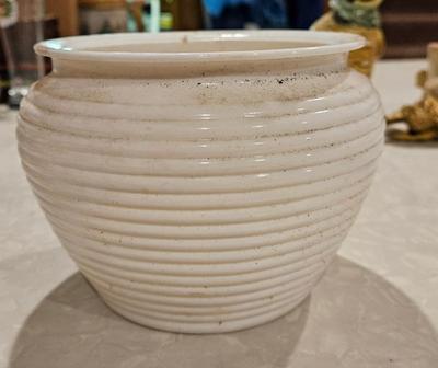 Ceramics 1940s 1950s ceramic bee hive planter