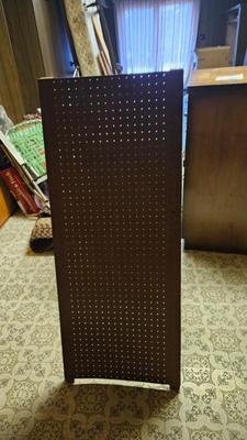 1960s peg board tripod 1)