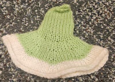 Outfit 33 knit green and white flared halter dress