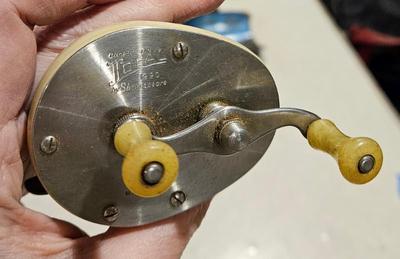 Fishing reel 1952 shakespeare direct drive 1900 model fj 2)
