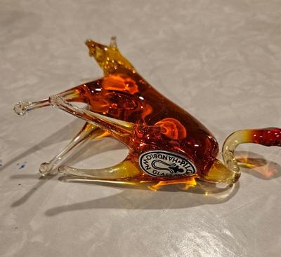 Glass depression uranium glass 16)