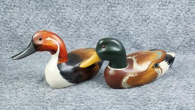 Wooden decoy ducks lot 1