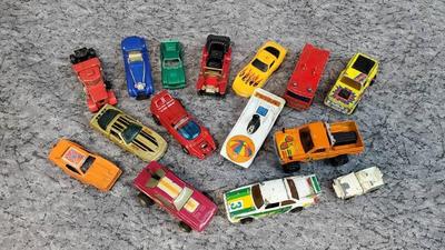 Vintage die cast collector s vehicles, cars