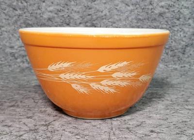 Pyrex autumn harvest bowl 401