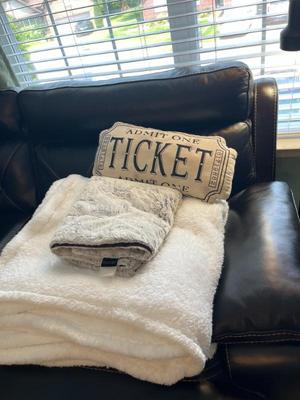 Sale Photo Thumbnail #175