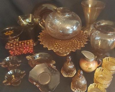 UNIQUE AMBER FENTON-STYLE GLASSWARE PIECES 