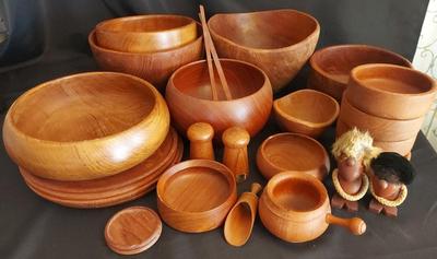 LARGE WOODEN  DISH ASSORTMENT 