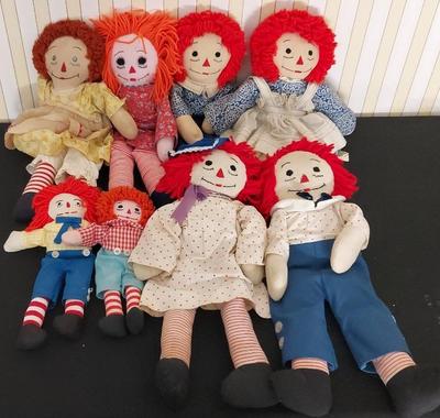 EIGHT SWEET RAGGEDY ANN AND ANDY DOLLS