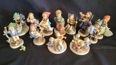 HUMMEL FIGURINES LOT #4