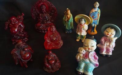 COLLECTION OF ASIAN FIGURINES 