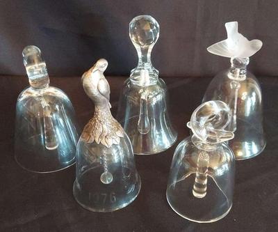 BEAUTIFUL BELL COLLECTION INCLUDING BACCARAT, STEUBEN, LALIQUE, AND DAUM