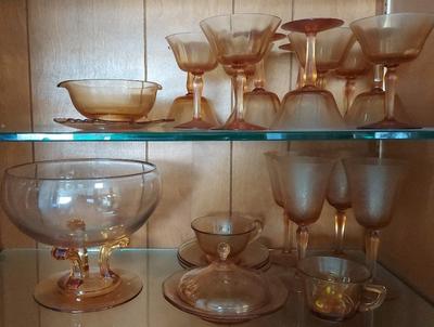 TREASURE TROVE OF AMBER COLORED GLASSWARE AND DISHES