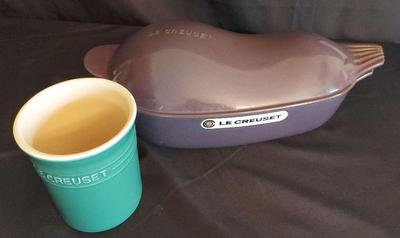 LARGE LE CREUSET EGGPLANT DUTCH OVEN AND UTENSIL CROCK 