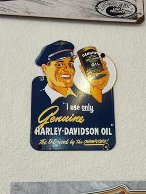 Sale Photo Thumbnail #118: Harley Davidson Oil Sign