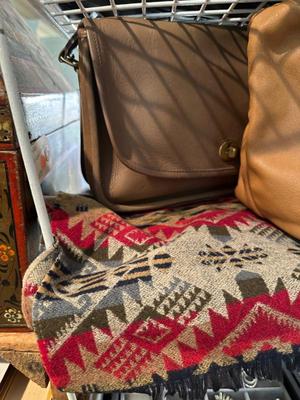Sale Photo Thumbnail #158