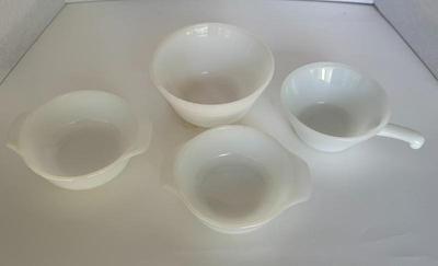 Lot (4) Vintage Fire-King & Federal Heat Proof Bowls