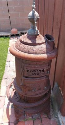 ANTIQUE 1895 BECKWITH'S CAST IRON ROUND OVEN