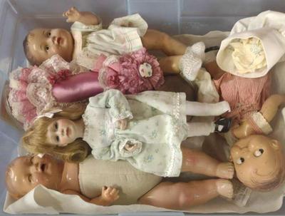 CAMPBELL KIDS DOLL MYSTERY LOT
