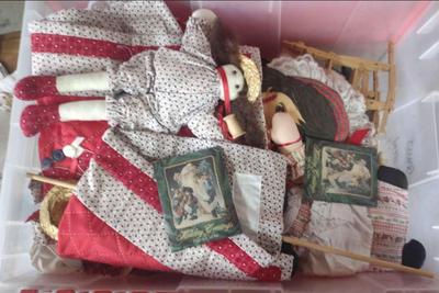 CLOTH DOLLS AND QUILTS MYSTERY LOT