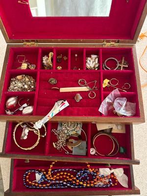 Sale Photo Thumbnail #115