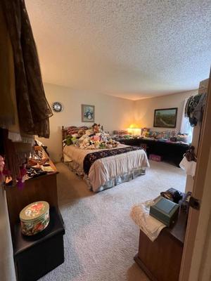 Sale Photo Thumbnail #75