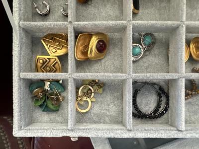Sale Photo Thumbnail #284