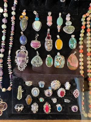 Sale Photo Thumbnail #408