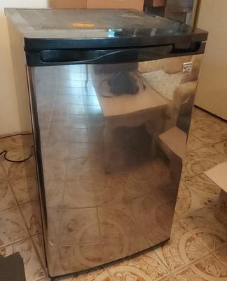 KENMORE MINI REFRIGERATOR 