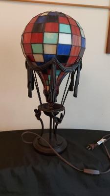 STAIN GLASS HOT AIR BALLON LAMP