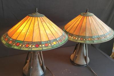 GORGEOUS PAIR OF METAL LAMPS WITH TIFFANY STYLE LAMP SHADES