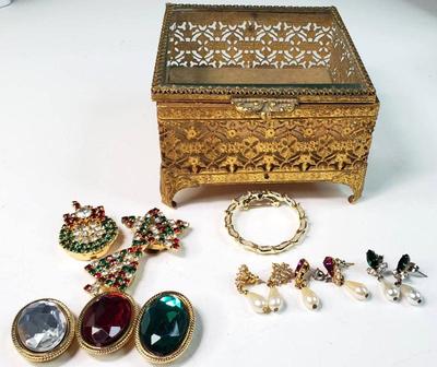 Costume jewelry earrings cristmas button covers