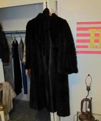 VINTAGE FUR COAT