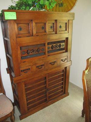 ATQ 1890s Japanese kitchen mizuza tansu chest 2pc 