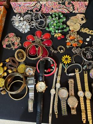 Sale Photo Thumbnail #380