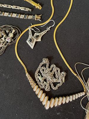 Sale Photo Thumbnail #378