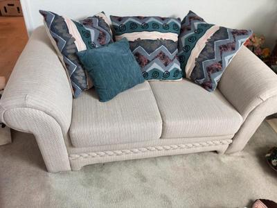 Sale Photo Thumbnail #729