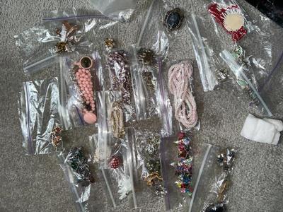 Sale Photo Thumbnail #46