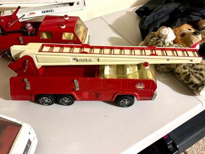 Vintage Tonka Aerial Ladder Fire Truck