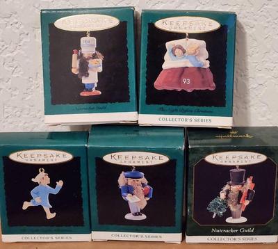 5 hallmark miniatures ornaments nutcracker