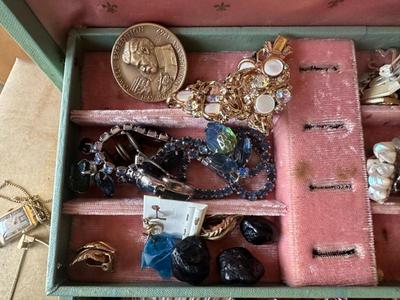Sale Photo Thumbnail #315