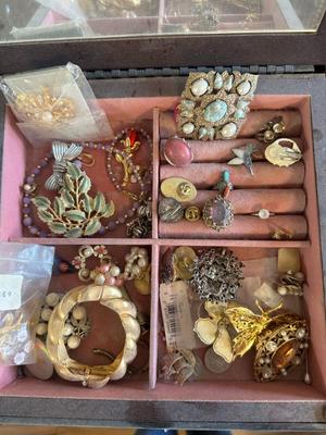 Sale Photo Thumbnail #272