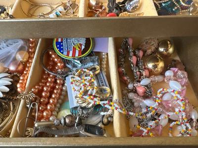Sale Photo Thumbnail #301