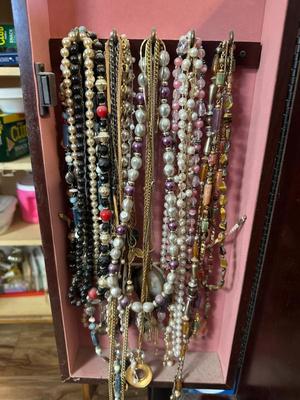 Sale Photo Thumbnail #277