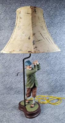 Classic old fashioned golfer figure lamp