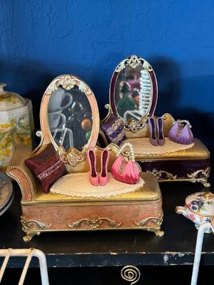 Sale Photo Thumbnail #269