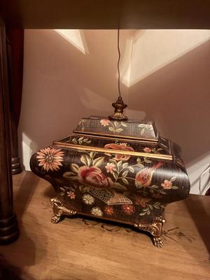 Sale Photo Thumbnail #33