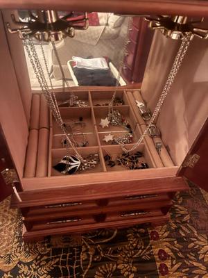 Sale Photo Thumbnail #19