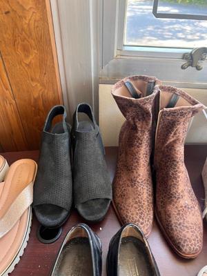 Sale Photo Thumbnail #177