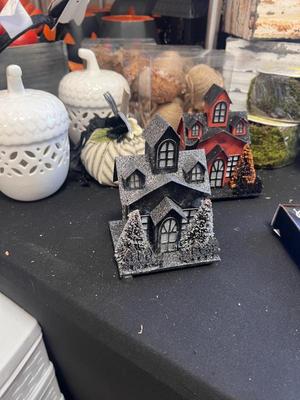Sale Photo Thumbnail #100